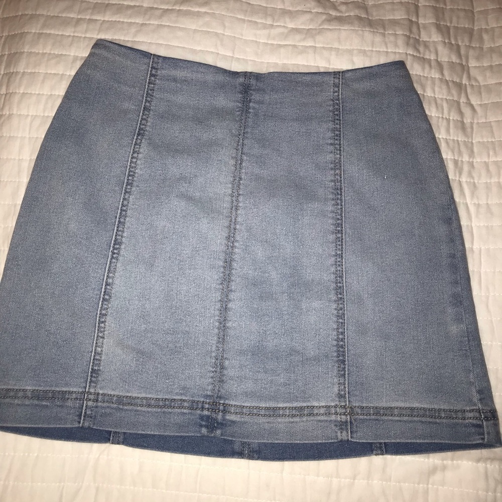 Denim Skirt w/ front stitching